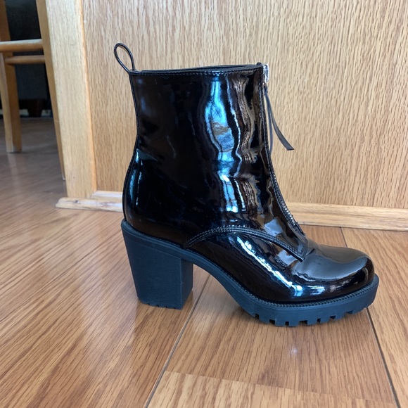 Lulus Boots - Picture 6 of 6